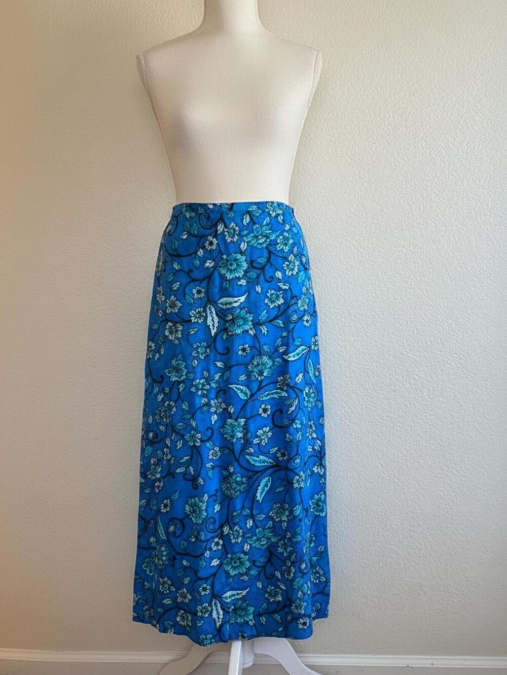 Vintage y2k spring summer floral skirt
